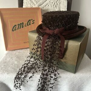 Vintage 1940’s Women’s Hat with Original Box